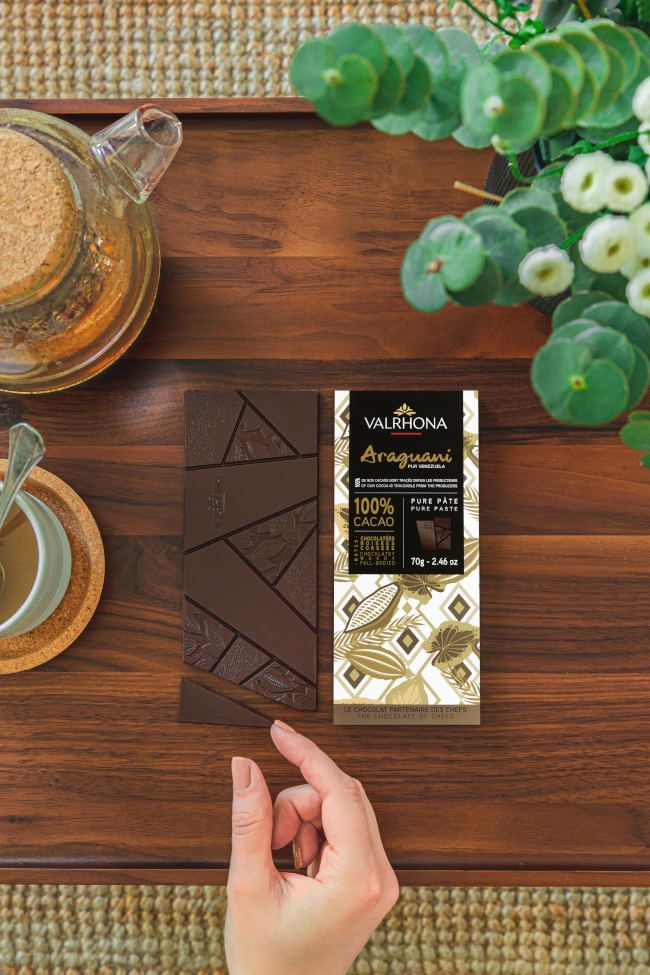 Araguani 100 Prozent Kakao Tafel Schokolade Valrhona