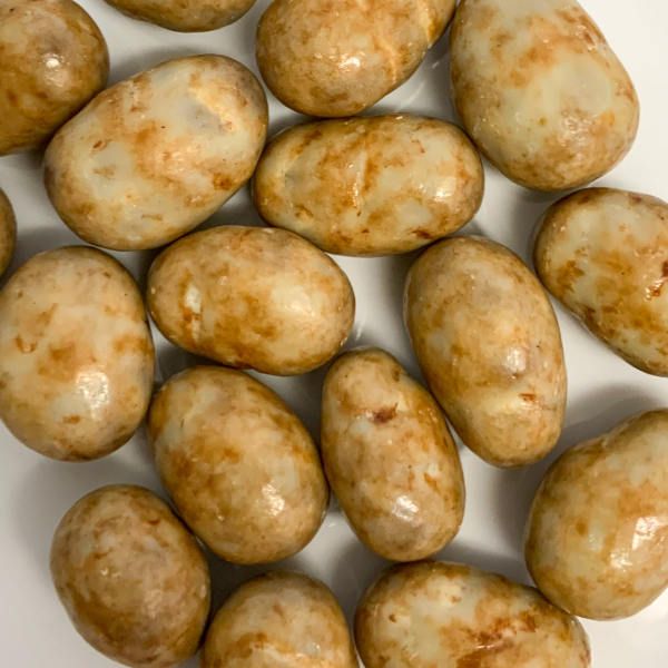 Mandel-Praliné Dragées von Noalya aus Italien. Mandel-Praliné Dragées von Noalya aus Italien.