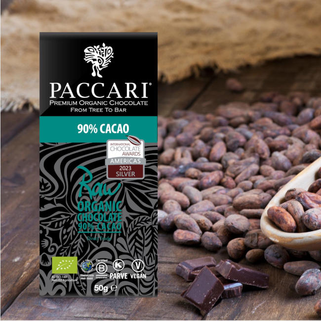 Raw Chocolate - Rohe Schokolade 90% Kakaoanteil von Paccari. Bean to Bar in Ecuador. Raw Chocolate - Rohe Schokolade 90% Kakaoanteil von Paccari. Bean to Bar in Ecuador.