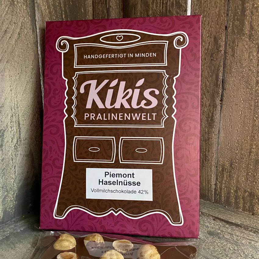 Kiki's Vollmilch Schokolade mit Piemont Haselnüssen