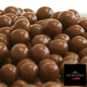 Knusprige dunkle Perlen von Valrhona