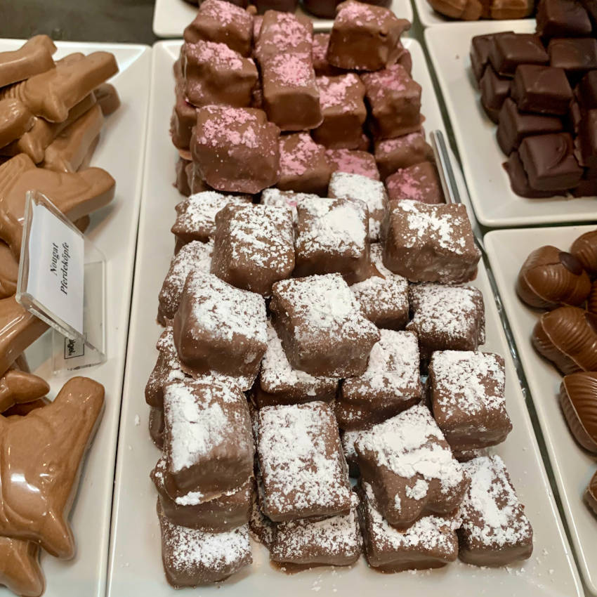 Nougat Pinienkerne Haselnuss Kardamom